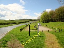 Photo 12x8 Wayrham  picnic