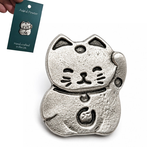 Maneki neko lucky cat pin - neko,