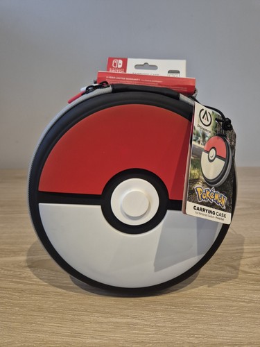 Pokémon pokeball carrying - pokémon,