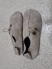 Ladies Beige Soft Leather Flat Shoes. Size 6