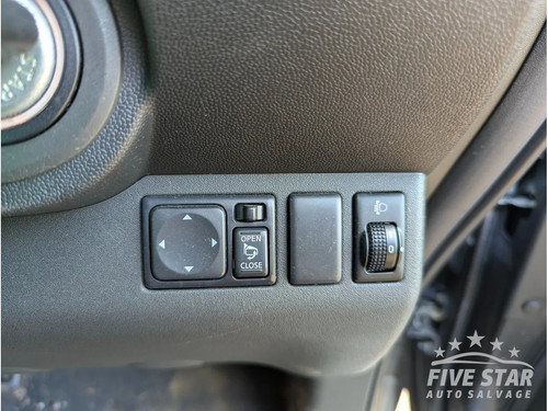 Nissan navara wing mirror - wing,