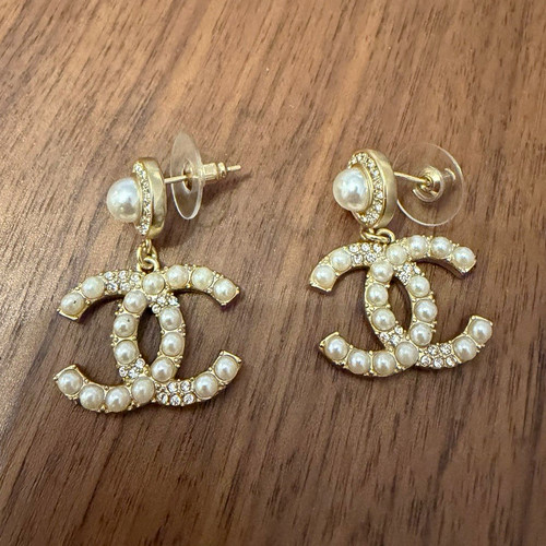 Chanel gold tone logo - gold,