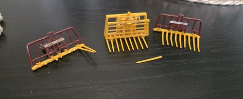 Britains farm toys buck rakes - britains,