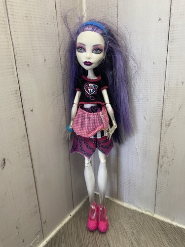 Monster high doll spectra - monster,