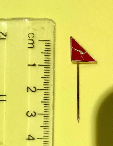 Qantas airlines enamel tail - qantas,