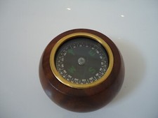 Brass floating Compass Paper