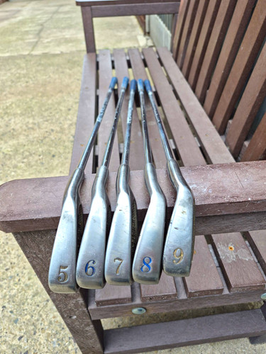 Slazenger right handed iron - right-handed,