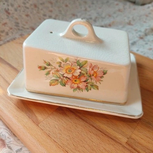 Beautiful vintage ceramic