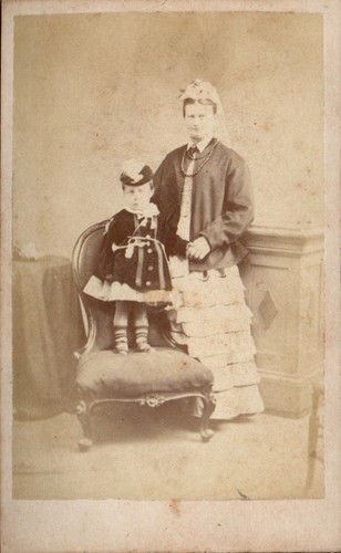 Cdv mother child elaborate - cdv,