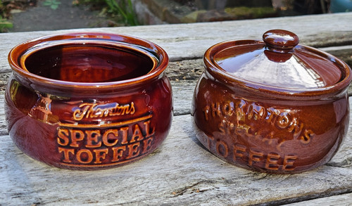 Thorntons special toffee pot - thorntons,