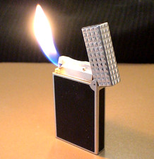 LIGHTER antique (ST dupont