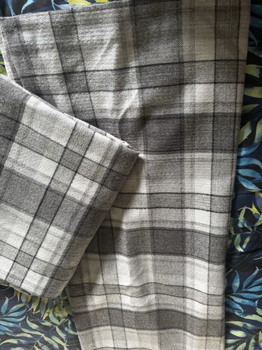 The range pair grey tartan - pair, of
