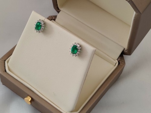White gold finish - , green
