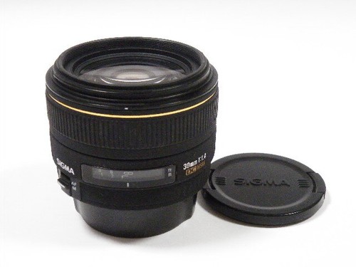 Sigma 30mm dc - 30mm,