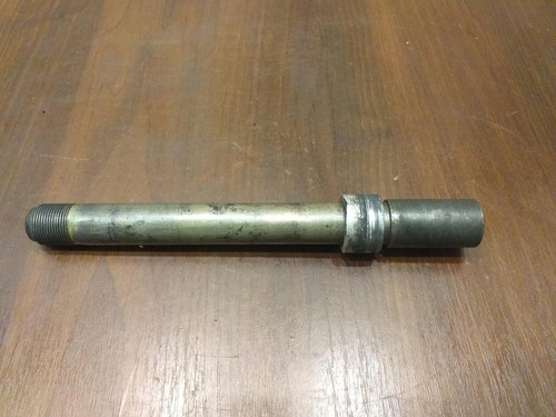 Triumph axle 34523645262344213 - triumph,