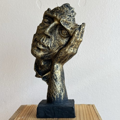 Modernist thinker head bust - thinker,
