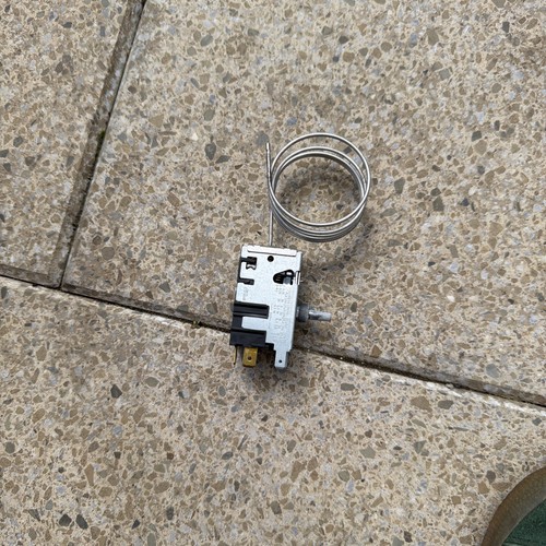 Smeg fridge freezer - smeg,