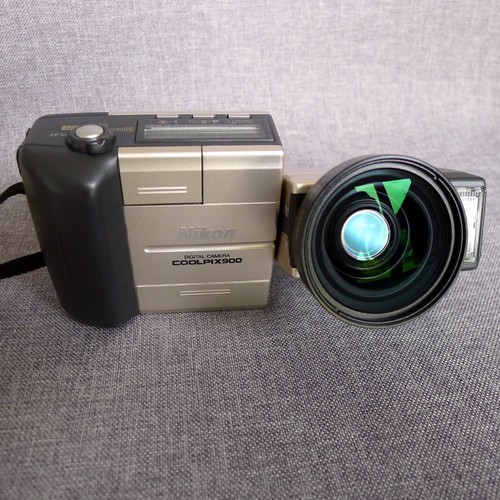 Nikon coolpix 900 digital - nikon,
