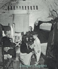 1944 WW2 Inside Air Raid Shelter Caves Athol Terrace Dover Photo Article D217