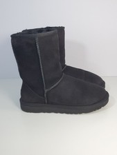 UGG AUSTRALIA Classic Short