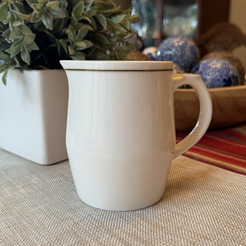 Starbucks milk frother creamer - milk,