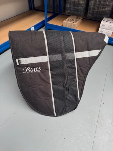 Black and silver grey bates - black,