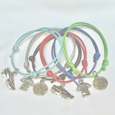 6 FOOTBALL FRIENDSHIP