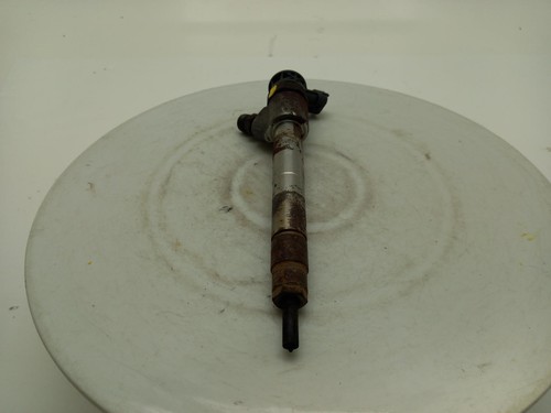 Vauxhall vivaro fuel injector - vauxhall,