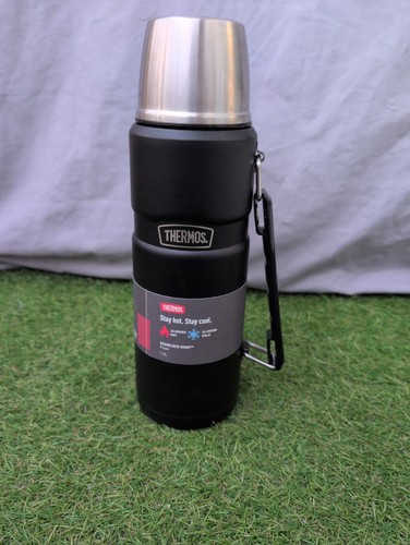 Thermos flask large - matt, black