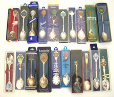 Set Of 20 Vintage Silver-Plated Souvenir Teaspoons – Worldwide Themes