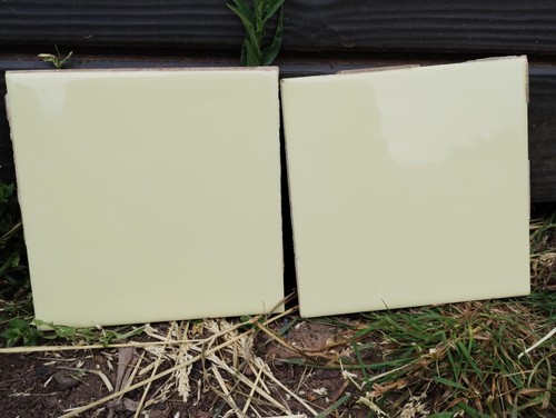 1960s pale yellow wall - , tiles