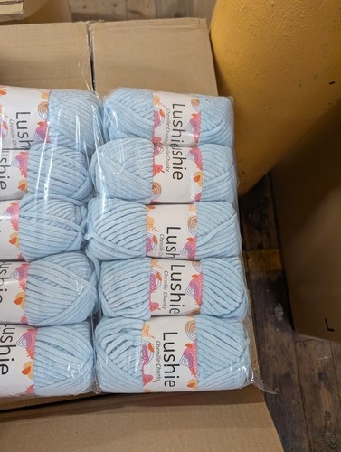 Lushie chenille chunky