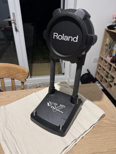 Roland bass kick - bass, drum