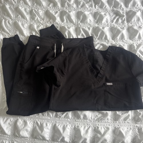 Figs womens scrubs set