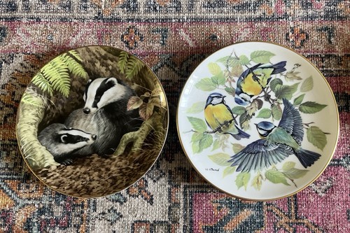 Wildlife collectors plates - 2,