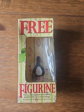 Typhoo FREE FIGURINE Of Feathers McGraw - The Villanous Penguin Wallace And Grom