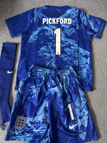 England goalkeeper kids - england,