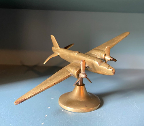 Ww2 wellington bomber - wellington, trench