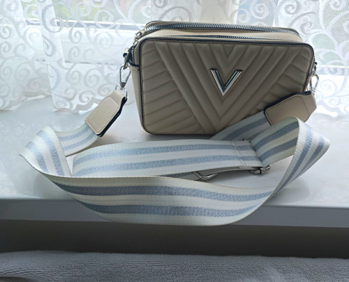 Valentino quilt logo - valentino, v-quilt
