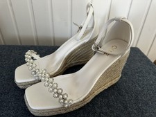 Quiz White Pearl Diamante