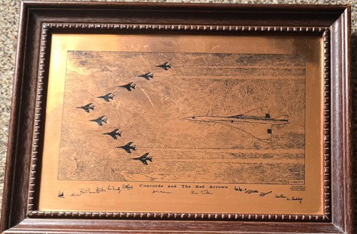 1977 red arrows and concorde - red,