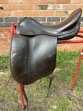PRESTIGE 17” BROWN DRESSAGE SADDLE