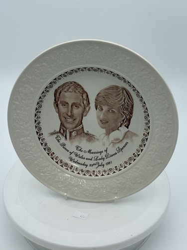 Royal wedding commerative - royal,