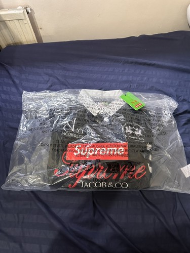 Supreme martina jacob - supreme®/la, &