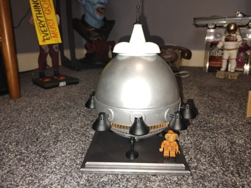 Mothership ufo spaceship - e.t,
