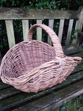 LARGE  VINTAGE WICKER BASKET ~ HANDMADE PICNIC SHOPPING STORAGE PRODUCE DISPLAY
