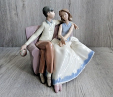Lladro NAO Porcelain Figurine