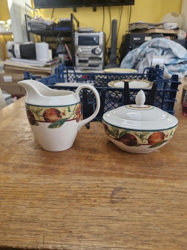Royal doulton augustine - augustine, milk