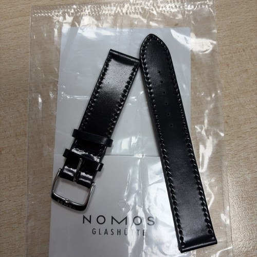 Black nomos leather watch - black,