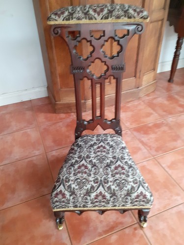 Victorian walnut prayer chair